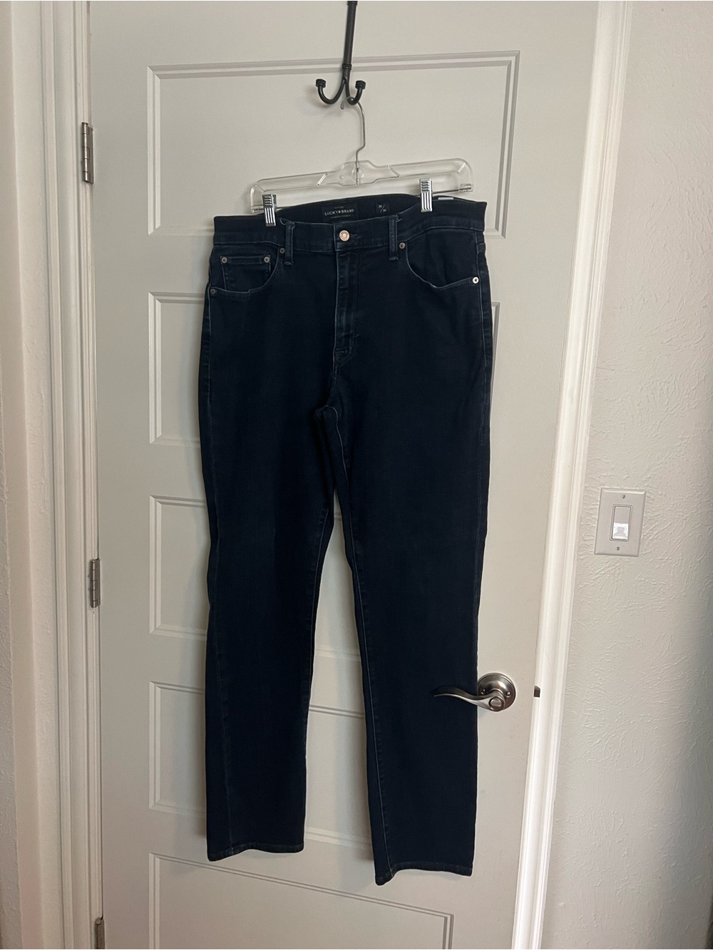 Mens Lucky Brand 410 athletic slim dark wash blue Jeans 36/34